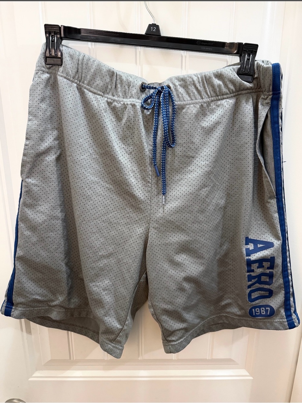 Aeropostale Men’s Gray  mesh Athletic Shorts with Blue Accents size XL